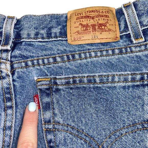 Vintage Levi's Jeans 550 Relaxed FIt Tapered Leg High Rise Mom Jeans 30" waist - Picture 8 of 11